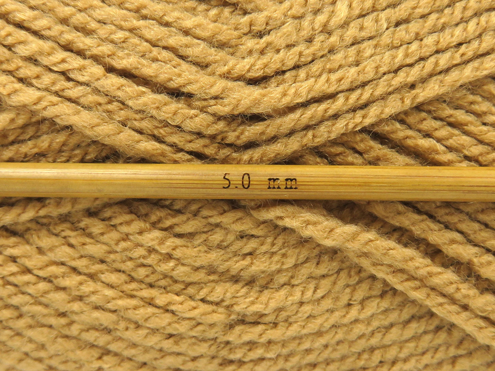 Favorite Light Brown Worsted fnt2-84283