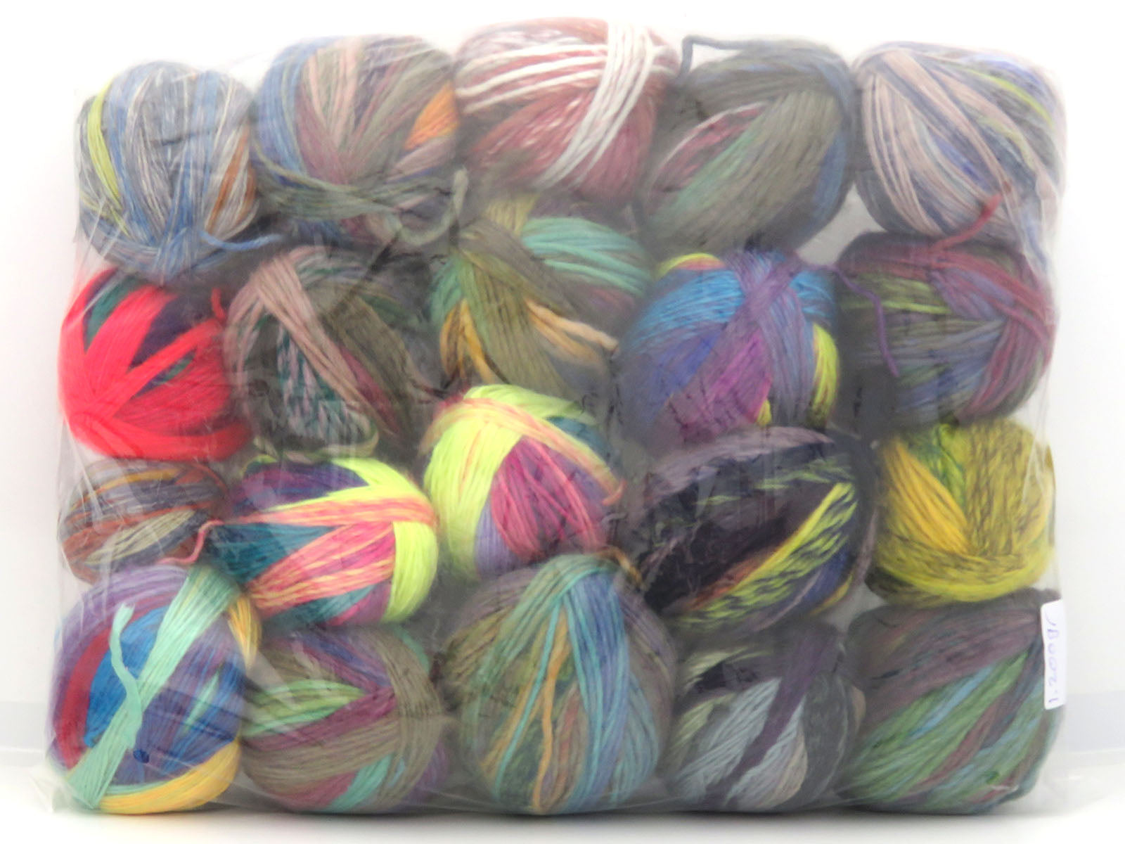 Leftover Self Striping Yarns Mixed Lot fnt2-84373