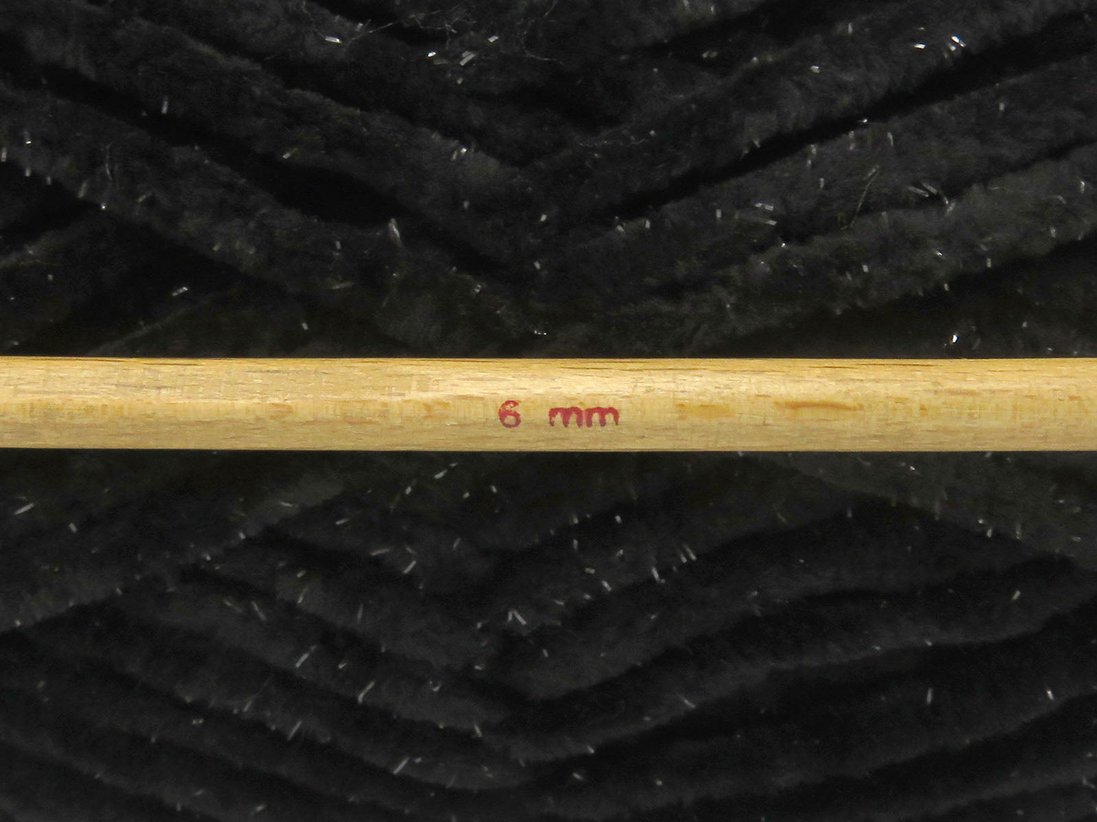 Chenille Baby Glitz Black fnt2-84409