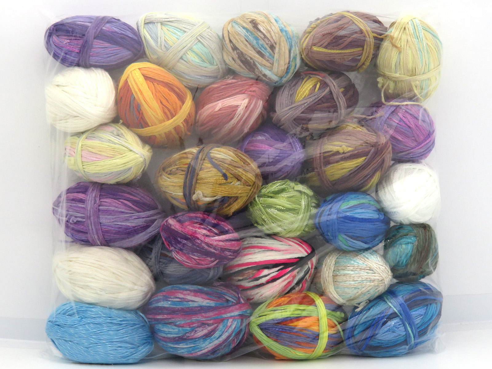 Mixed Lot Multicolor Leftover Yarns fnt2-85031