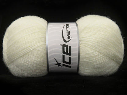 Angora White fnt2-85628